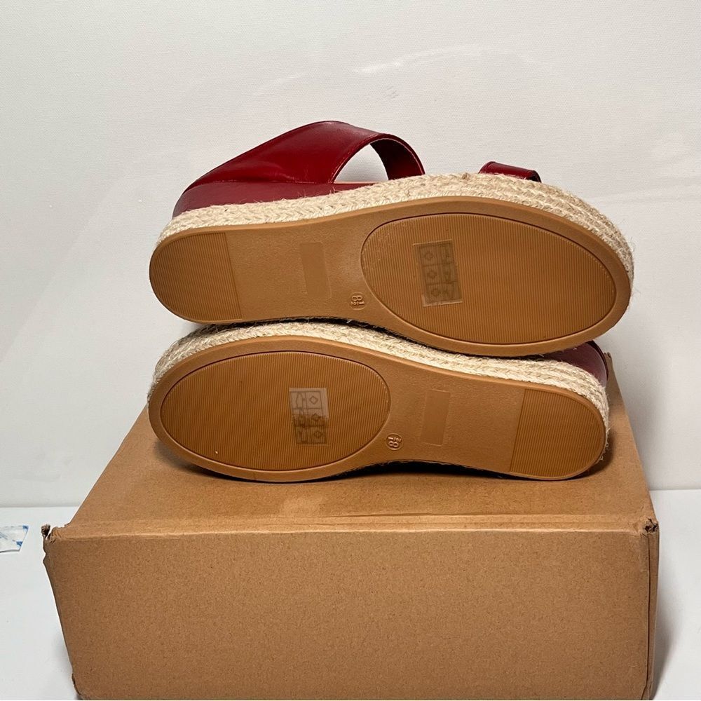 Journee Collection Alissa Wedge Sandals - Picture 7 of 7